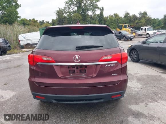 ✅ 2013 Acura RDX Technology • VIN: 5J8TB4H58DL018329 • Lot: 43298753. Wystawiony na IAAI z przebiegiem 231 370 mil. Bezpłatny archiwum sprzedaży aukcyjnych z USA i szczegółowy raport historii pojazdu na DreamBid. Zdjęcie 17.