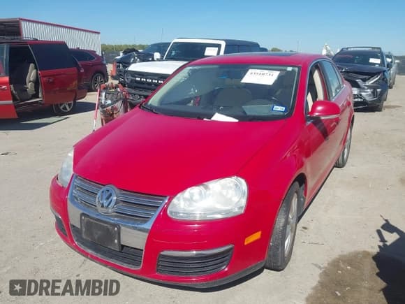 ✅ 2010 Volkswagen Jetta SE • VIN: 3VWRX7AJ7AM053177 • Лот: 43510731. Опубликован ранее на IAAI с пробегом 158 768 миль. Бесплатный доступ к архиву аукционных продаж из США и подробный отчёт об истории автомобиля на DreamBid. Изображение 17.