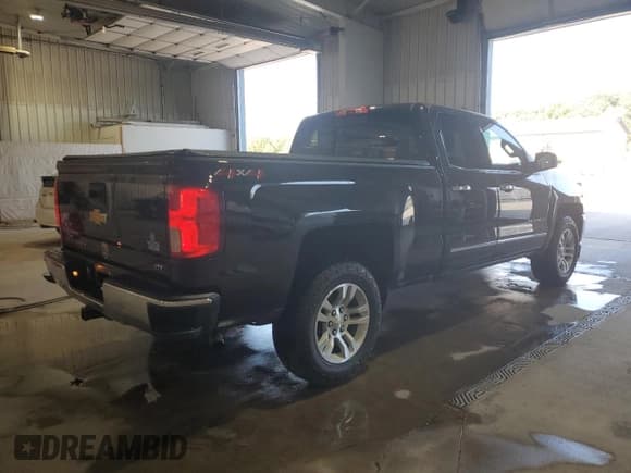 ✅ 2018 Chevrolet Silverado 1500 LTZ • VIN: 1GCVKSEC7JZ315034 • Lot: 81552585. Wystawiony na Copart z przebiegiem 96 989 mil. Bezpłatny archiwum sprzedaży aukcyjnych z USA i szczegółowy raport historii pojazdu na DreamBid. Zdjęcie 3.