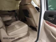 ✅ 2007 Chevrolet Suburban Commercial • VIN: 3GNGK26K97G294704 • Lot: 41884158. Wystawiony na IAAI z przebiegiem 187 857 mil. Bezpłatny archiwum sprzedaży aukcyjnych z USA i szczegółowy raport historii pojazdu na DreamBid. Zdjęcie 8.