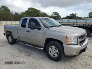 ✅ 2008 Chevrolet Silverado 1500 1LT • VIN: 1GCEC19J08Z275261 • Lot: 77255394. Listed on Copart with 140,393 mi. Free auction sales archive from the USA and detailed vehicle history report at DreamBid. Image 4.