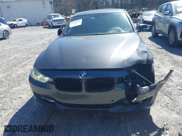 ✅ 2013 BMW 3 Series ActiveHybrid 3 • VIN: WBA3F9C50DF484095 • Лот: 41780384. Опубликован ранее на IAAI с пробегом 172 110 миль. Бесплатный доступ к архиву аукционных продаж из США и подробный отчёт об истории автомобиля на DreamBid. Изображение 12.