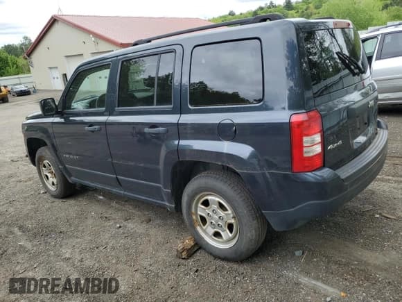 ✅ 2015 Jeep Patriot Sport • VIN: 1C4NJRBB1FD183965 • Lot: 57535285. Listed on Copart with 116,553 mi. Free auction sales archive from the USA and detailed vehicle history report at DreamBid. Image 2.