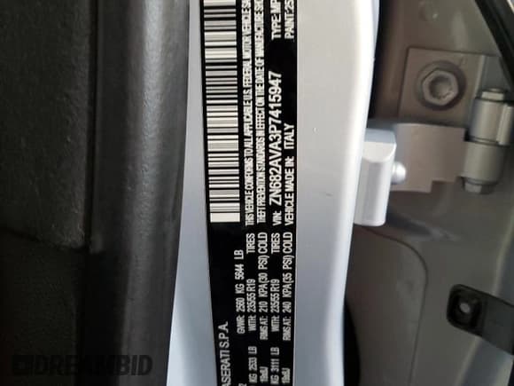 ✅ 2023 Maserati Grecale GT • VIN: ZN682AVA3P7415947 • Lot: 81041085. Wystawiony na Copart z przebiegiem 33 443 mil. Bezpłatny archiwum sprzedaży aukcyjnych z USA i szczegółowy raport historii pojazdu na DreamBid. Zdjęcie 14.