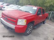 ✅ 2008 Chevrolet Silverado 1500 1LT • VIN: 2GCEC13J681148757 • Lot: 43469479. Wystawiony na IAAI z przebiegiem 236 553 mil. Bezpłatny archiwum sprzedaży aukcyjnych z USA i szczegółowy raport historii pojazdu na DreamBid. Zdjęcie 2.