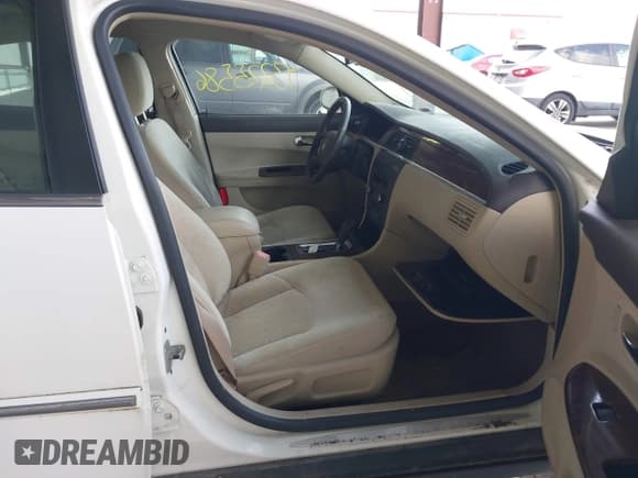 ✅ 2009 Buick LaCrosse CX • VIN: 2G4WC582091247391 • Лот: 43225586. Опубликован ранее на IAAI с пробегом 204 043 миль. Бесплатный доступ к архиву аукционных продаж из США и подробный отчёт об истории автомобиля на DreamBid. Изображение 5.