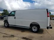 ✅ 2025 Chevrolet Express Cargo • VIN: 1GCWGAFP0S1160635 • Lot: 68687355. Wystawiony na Copart z przebiegiem Nie podano. Bezpłatny archiwum sprzedaży aukcyjnych z USA i szczegółowy raport historii pojazdu na DreamBid. Zdjęcie 2.