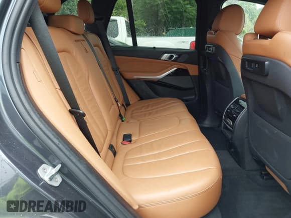 ✅ 2019 BMW X5 xDrive40i • VIN: 5UXCR6C57KLL06917 • Lot: 42416376. Listed on IAAI with 59,089 mi. Free auction sales archive from the USA and detailed vehicle history report at DreamBid. Image 8.