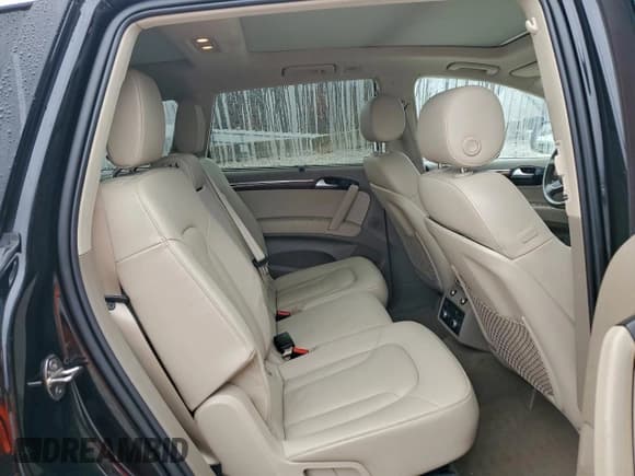 ✅ 2014 Audi Q7 Premium Plus • VIN: WA1LMAFE9ED017108 • Лот: 94552325. Опубликован ранее на Copart с пробегом 199 140 миль. Бесплатный доступ к архиву аукционных продаж из США и подробный отчёт об истории автомобиля на DreamBid. Изображение 11.