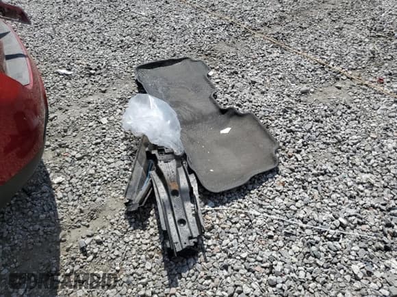 ✅ 2013 Chevrolet Equinox LT • VIN: 2GNALDEK9D1147819 • Лот: 82499585. Опубликован ранее на Copart с пробегом 129 592 миль. Бесплатный доступ к архиву аукционных продаж из США и подробный отчёт об истории автомобиля на DreamBid. Изображение 13.