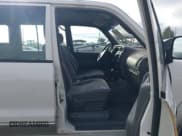 ✅ 1999 Isuzu Trooper S • VIN: JACDJ58X7X7918860 • Lot: 43733310. Wystawiony na IAAI z przebiegiem 209 429 mil. Bezpłatny archiwum sprzedaży aukcyjnych z USA i szczegółowy raport historii pojazdu na DreamBid. Zdjęcie 5.