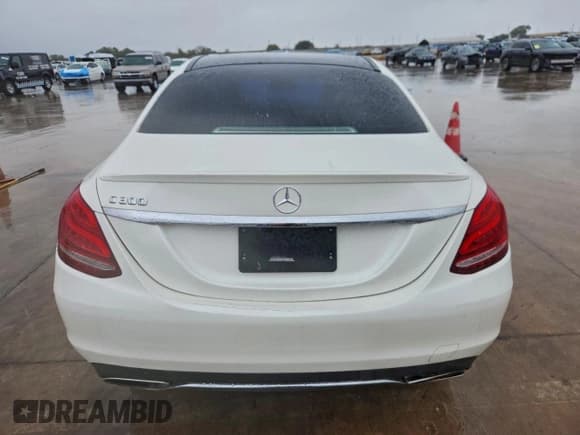 ✅ 2016 Mercedes-Benz C 300 • VIN: WDDWF4JB8GR177861 • Lot: 94176105. Listed on Copart with 158,040 mi. Free auction sales archive from the USA and detailed vehicle history report at DreamBid. Image 6.