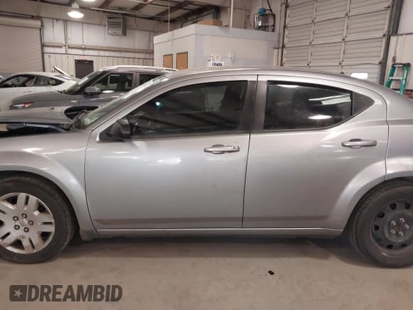 ✅ 2013 Dodge Avenger SE • VIN: 1C3CDZAB8DN676148 • Лот: 41508462. Опубликован ранее на IAAI с пробегом 180 062 миль. Бесплатный доступ к архиву аукционных продаж из США и подробный отчёт об истории автомобиля на DreamBid. Изображение 13.