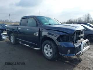 2018 Ram 1500 Tradesman z VIN 1C6RR6FG3JS325243, wystawiony jako IAAI lot #41630019 z przebiegiem 54 019 mil mil oraz . Historia ofert i sprzedaży dostępna na DreamBid. Obrazek 1.
