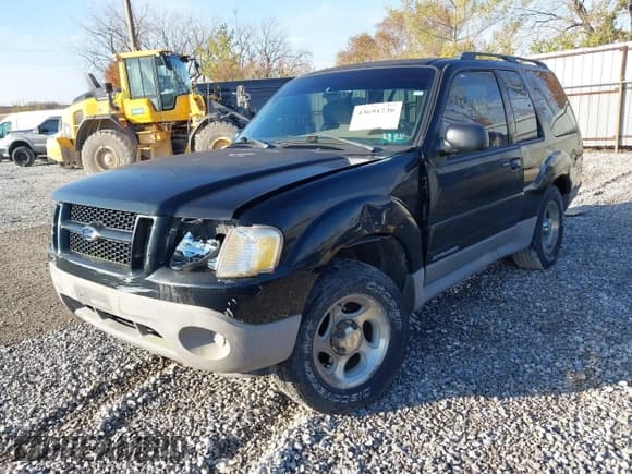 ✅ 2002 Ford Explorer Sport XLS • VIN: 1FMZU70E92UC93128 • Лот: 43691736. Опубликован ранее на IAAI с пробегом 139 617 миль. Бесплатный доступ к архиву аукционных продаж из США и подробный отчёт об истории автомобиля на DreamBid. Изображение 2.