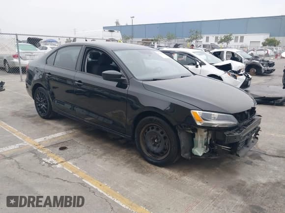 ✅ 2015 Volkswagen Jetta S • VIN: 3VWLA7AJ1FM301101 • Lot: 43605896. Listed on IAAI with 126,524 mi. Free auction sales archive from the USA and detailed vehicle history report at DreamBid. Image 1.