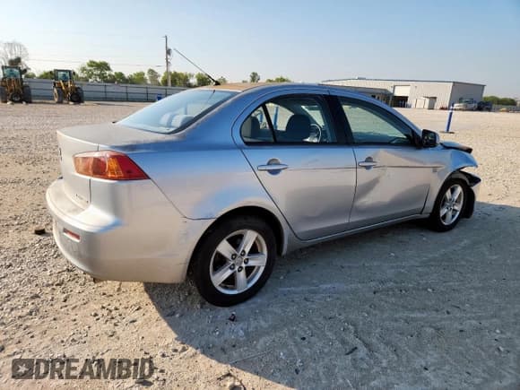 ✅ 2008 Mitsubishi Lancer DE • VIN: JA3AU26U98U016487 • Lot: 80087115. Listed on Copart with 197,459 mi. Free auction sales archive from the USA and detailed vehicle history report at DreamBid. Image 3.