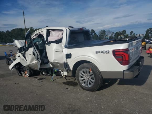 ✅ 2025 Ford F-150 King Ranch • VIN: 1FTFW6LD3SFA93901 • Лот: 81640685. Опубликован ранее на Copart с пробегом Не указан. Бесплатный доступ к архиву аукционных продаж из США и подробный отчёт об истории автомобиля на DreamBid. Изображение 2.