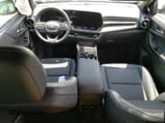 ✅ 2025 Chevrolet Equinox FWD LT • VIN: 3GNAXHEG0SL137134 • Lot: 64615985. Wystawiony na Copart z przebiegiem 9 690 mil. Bezpłatny archiwum sprzedaży aukcyjnych z USA i szczegółowy raport historii pojazdu na DreamBid. Zdjęcie 8.