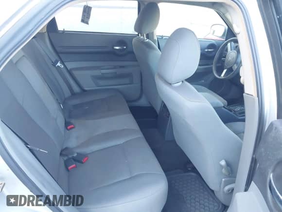 2005 Dodge Magnum SE с VIN 2D4FV48V35H695955, выставлен на аукционе IAAI как лот 41471555 с пробегом 191 643 миль миль и . История ставок и продаж доступна на DreamBid. Изображение 8.