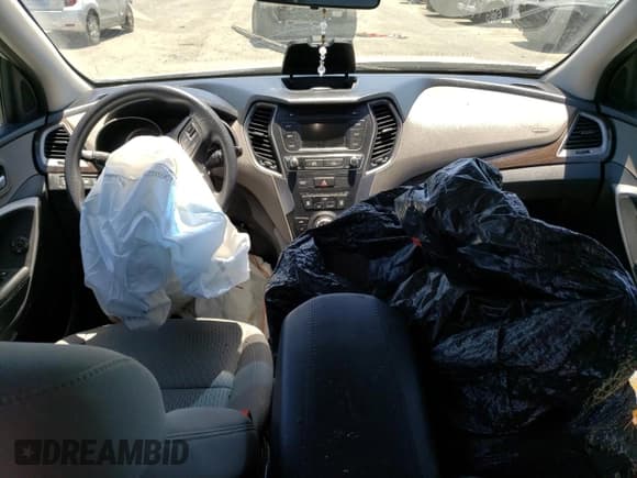 ✅ 2017 Hyundai Santa Fe 2.4L • VIN: 5XYZTDLB4HG430672 • Лот: 53093523. Опубликован ранее на Copart с пробегом Не указан. Бесплатный доступ к архиву аукционных продаж из США и подробный отчёт об истории автомобиля на DreamBid. Изображение 8.