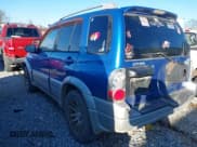 ✅ 2005 Suzuki Grand Vitara LX • VIN: JS3TD62V454200796 • Lot: 41414899. Wystawiony na IAAI z przebiegiem 228 069 mil. Bezpłatny archiwum sprzedaży aukcyjnych z USA i szczegółowy raport historii pojazdu na DreamBid. Zdjęcie 3.