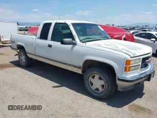 1997 GMC Sierra 1500 с VIN 2GTEK19R5V1500335, выставлен на аукционе IAAI как лот 42543482 с пробегом 215 938 миль миль и . История ставок и продаж доступна на DreamBid. Изображение 1.