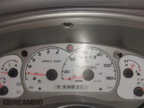 ✅ 2002 Ford Explorer Sport Trac Value • VIN: 1FMZU77E82UD54135 • Lot: 43775491. Listed on IAAI with 214,691 mi. Free auction sales archive from the USA and detailed vehicle history report at DreamBid. Image 7.