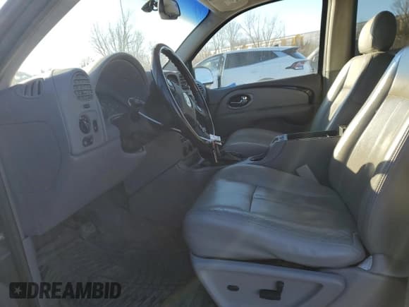 ✅ 2006 Buick Rainier CXL • VIN: 5GADT13S562162944 • Lot: 42516425. Wystawiony na Copart z przebiegiem 161 272 mil. Bezpłatny archiwum sprzedaży aukcyjnych z USA i szczegółowy raport historii pojazdu na DreamBid. Zdjęcie 7.