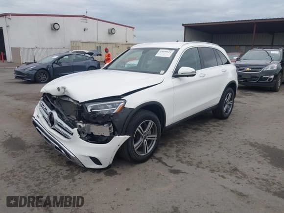 ✅ 2021 Mercedes-Benz GLC 300 • VIN: W1N0G8EB8MV278909 • Lot: 43699012. Listed on IAAI with 26,232 mi. Free auction sales archive from the USA and detailed vehicle history report at DreamBid. Image 2.