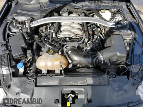 ✅ 2020 Ford Mustang GT • VIN: 1FA6P8CF4L5108087 • Lot: 82426335. Wystawiony na Copart z przebiegiem 58 379 mil. Bezpłatny archiwum sprzedaży aukcyjnych z USA i szczegółowy raport historii pojazdu na DreamBid. Zdjęcie 11.