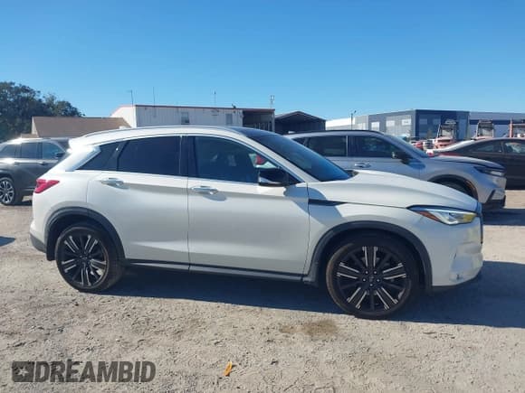 ✅ 2021 Infiniti QX50 Luxe • VIN: 3PCAJ5BA6MF125984 • Lot: 43705927. Wystawiony na IAAI z przebiegiem 48 496 mil. Bezpłatny archiwum sprzedaży aukcyjnych z USA i szczegółowy raport historii pojazdu na DreamBid. Zdjęcie 14.