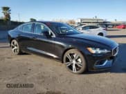 ✅ 2021 Volvo S60 Inscription • VIN: 7JRBR0FL8MG122975 • Lot: 88351635. Wystawiony na Copart z przebiegiem 49 496 mil. Bezpłatny archiwum sprzedaży aukcyjnych z USA i szczegółowy raport historii pojazdu na DreamBid. Zdjęcie 4.