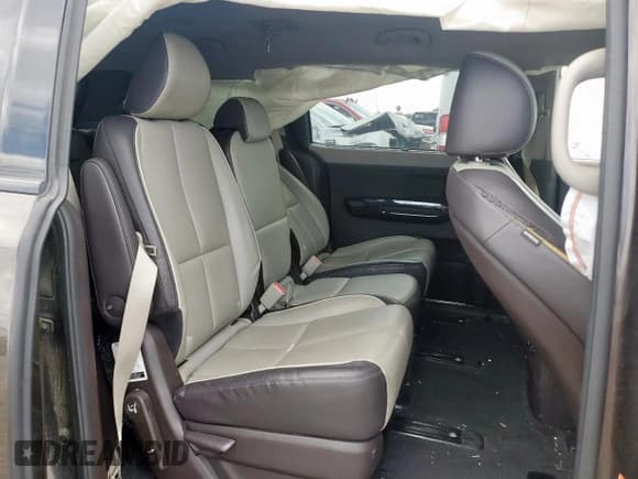 ✅ 2018 Kia Sedona SX-L • VIN: KNDME5C13J6378705 • Лот: 59818805. Опубликован ранее на Copart с пробегом 86 326 миль. Бесплатный доступ к архиву аукционных продаж из США и подробный отчёт об истории автомобиля на DreamBid. Изображение 11.