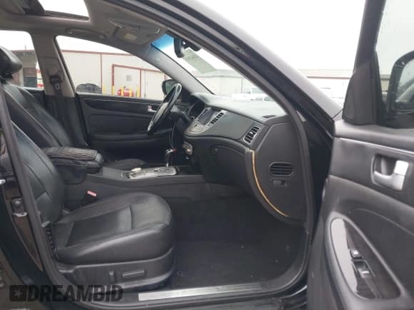 ✅ 2013 Hyundai Genesis 3.8L • VIN: KMHGC4DDXDU248485 • Lot: 43682935. Listed on IAAI with 125,372 mi. Free auction sales archive from the USA and detailed vehicle history report at DreamBid. Image 5.