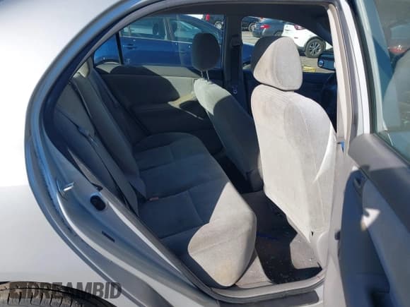 ✅ 2006 Toyota Corolla CE • VIN: JTDBR32E260072271 • Lot: 43672500. Listed on IAAI with 214,712 mi. Free auction sales archive from the USA and detailed vehicle history report at DreamBid. Image 8.