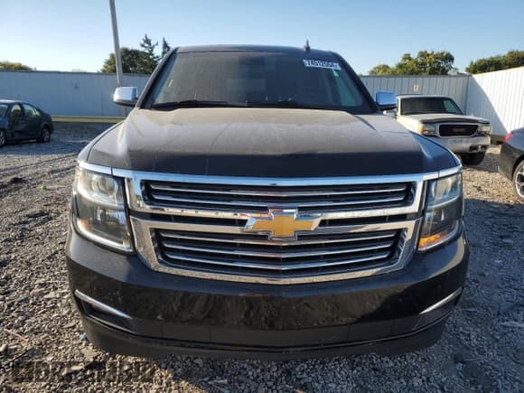 ✅ 2018 Chevrolet Suburban Premier • VIN: 1GNSKJKCXJR125754 • Lot: 74512554. Listed on Copart with 107,276 mi. Free auction sales archive from the USA and detailed vehicle history report at DreamBid. Image 5.