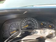 ✅ 2004 Chevrolet Suburban LS • VIN: 3GNFK16T54G272175 • Лот: 85915755. Опубликован ранее на Copart с пробегом Не указан. Бесплатный доступ к архиву аукционных продаж из США и подробный отчёт об истории автомобиля на DreamBid. Изображение 9.