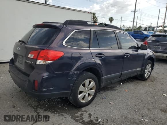 ✅ 2012 Subaru Outback Prem • VIN: 4S4BRBCC0C3258324 • Lot: 60823265. Listed on Copart with 133,846 mi. Free auction sales archive from the USA and detailed vehicle history report at DreamBid. Image 3.