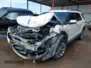 2018 Ford Explorer Limited z VIN 1FM5K8F88JGA21341, wystawiony jako IAAI lot #43265806 z przebiegiem Nie podano mil oraz . Historia ofert i sprzedaży dostępna na DreamBid. Obrazek 18.