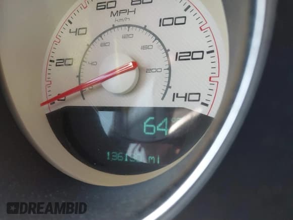 ✅ 2013 Dodge Challenger SXT • VIN: 2C3CDYAGXDH692706 • Lot: 41626341. Wystawiony na IAAI z przebiegiem 136 130 mil. Bezpłatny archiwum sprzedaży aukcyjnych z USA i szczegółowy raport historii pojazdu na DreamBid. Zdjęcie 7.