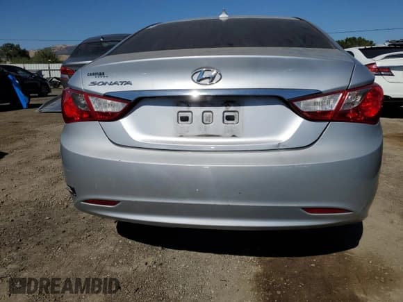 ✅ 2013 Hyundai Sonata GLS • VIN: 5NPEB4AC1DH555449 • Lot: 63909964. Listed on Copart with 285,813 mi. Free auction sales archive from the USA and detailed vehicle history report at DreamBid. Image 6.