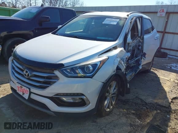 ✅ 2018 Hyundai Santa Fe Limited • VIN: 5XYZUDLA0JG566016 • Лот: 41405824. Опубликован ранее на IAAI с пробегом 81 218 миль. Бесплатный доступ к архиву аукционных продаж из США и подробный отчёт об истории автомобиля на DreamBid. Изображение 17.