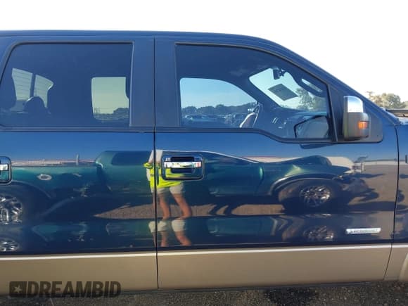 ✅ 2014 Ford F-150 XLT • VIN: 1FTFW1ETXEKF04925 • Lot: 43608284. Listed on IAAI with 203,997 mi. Free auction sales archive from the USA and detailed vehicle history report at DreamBid. Image 13.