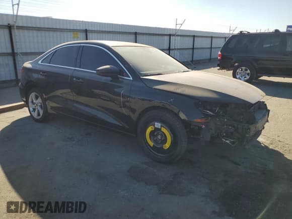 ✅ 2023 Audi A3 Premium Plus • VIN: WAUBUDGY2PA040890 • Lot: 76622704. Listed on Copart with 28,806 mi. Free auction sales archive from the USA and detailed vehicle history report at DreamBid. Image 4.