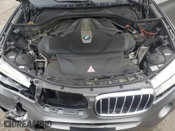 ✅ 2018 BMW X6 xDrive50i • VIN: 5UXKU6C50J0Z66503 • Lot: 86479685. Wystawiony na Copart z przebiegiem 110 887 mil. Bezpłatny archiwum sprzedaży aukcyjnych z USA i szczegółowy raport historii pojazdu na DreamBid. Zdjęcie 12.