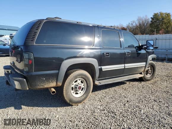 ✅ 2002 Chevrolet Suburban LT • VIN: 3GNGC26G22G287790 • Лот: 82716634. Опубликован ранее на Copart с пробегом 195 790 миль. Бесплатный доступ к архиву аукционных продаж из США и подробный отчёт об истории автомобиля на DreamBid. Изображение 3.