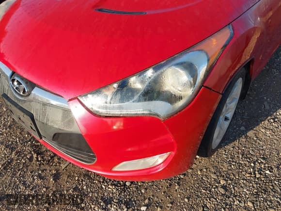 ✅ 2014 Hyundai Veloster • VIN: KMHTC6AD1EU192968 • Lot: 43274006. Wystawiony na IAAI z przebiegiem Nie podano. Bezpłatny archiwum sprzedaży aukcyjnych z USA i szczegółowy raport historii pojazdu na DreamBid. Zdjęcie 6.