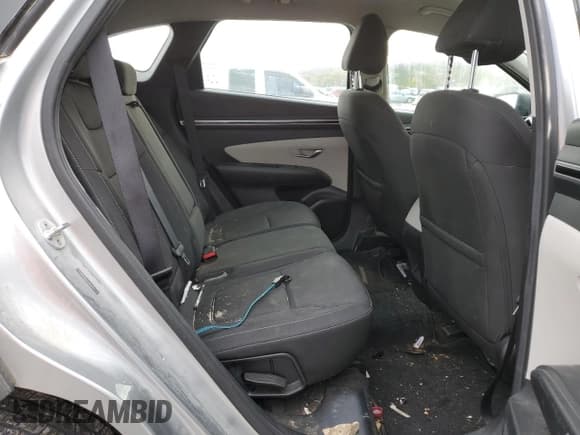 ✅ 2022 Hyundai Tucson SE • VIN: 5NMJACAE2NH111461 • Lot: 79421124. Wystawiony na Copart z przebiegiem 88 792 mil. Bezpłatny archiwum sprzedaży aukcyjnych z USA i szczegółowy raport historii pojazdu na DreamBid. Zdjęcie 11.