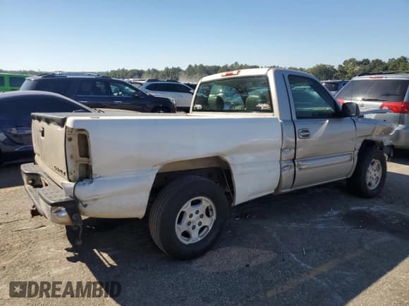 ✅ 2004 Chevrolet Silverado 1500 LS • VIN: 1GCEC14T34Z189252 • Лот: 77065754. Опубликован ранее на Copart с пробегом Не указан. Бесплатный доступ к архиву аукционных продаж из США и подробный отчёт об истории автомобиля на DreamBid. Изображение 3.